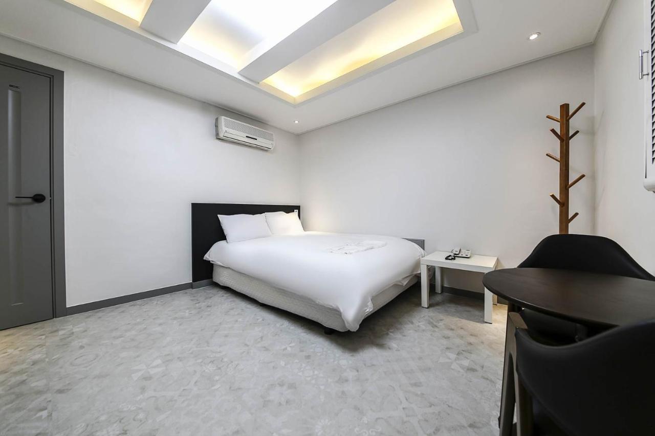 Mi Amor Motel Sokcho Exterior photo