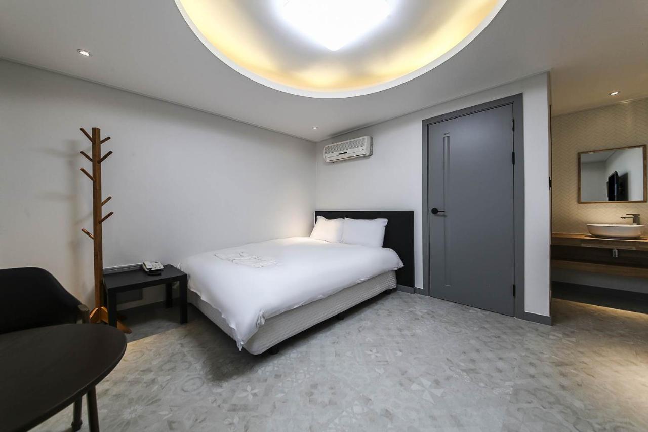 Mi Amor Motel Sokcho Exterior photo